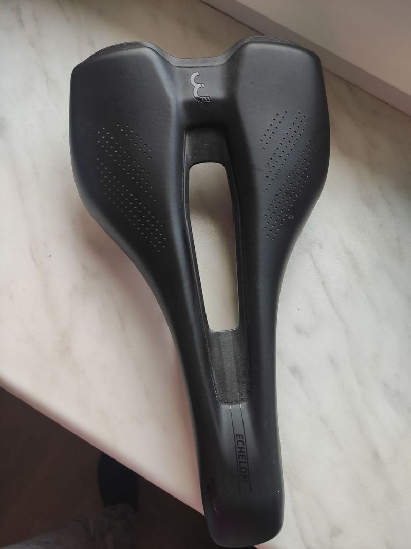 Sedlo BBB BSD-142 Echelon