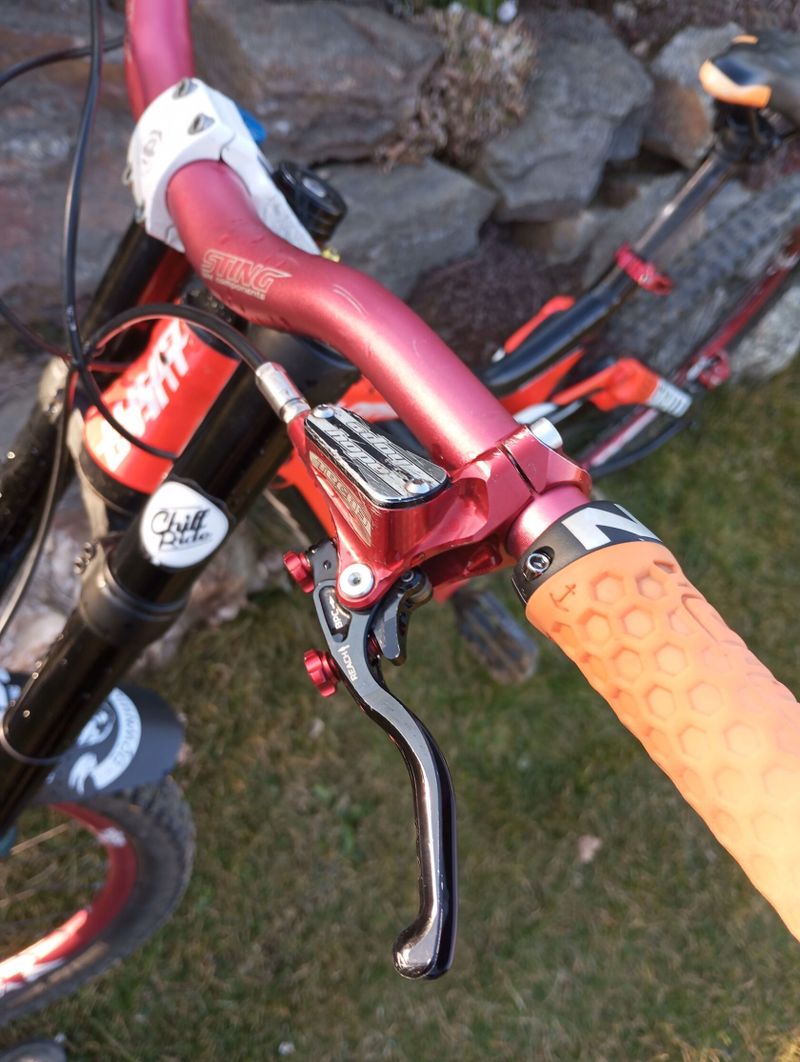 Dobrý den prodám giant Glory 2 možná výměním za enduro 
