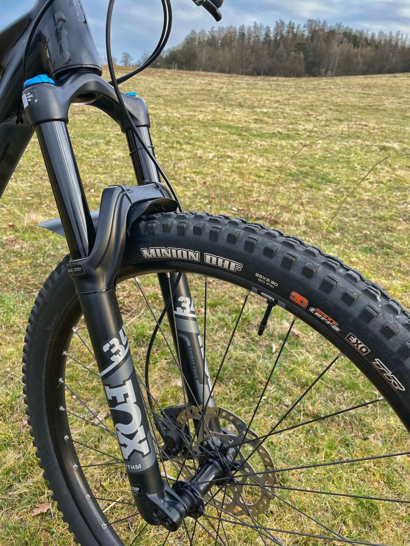 Ghost Riot Trail Essential