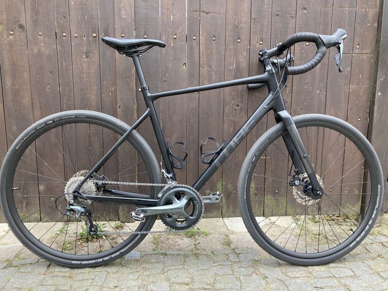 Gravel kolo Cube Nuroad