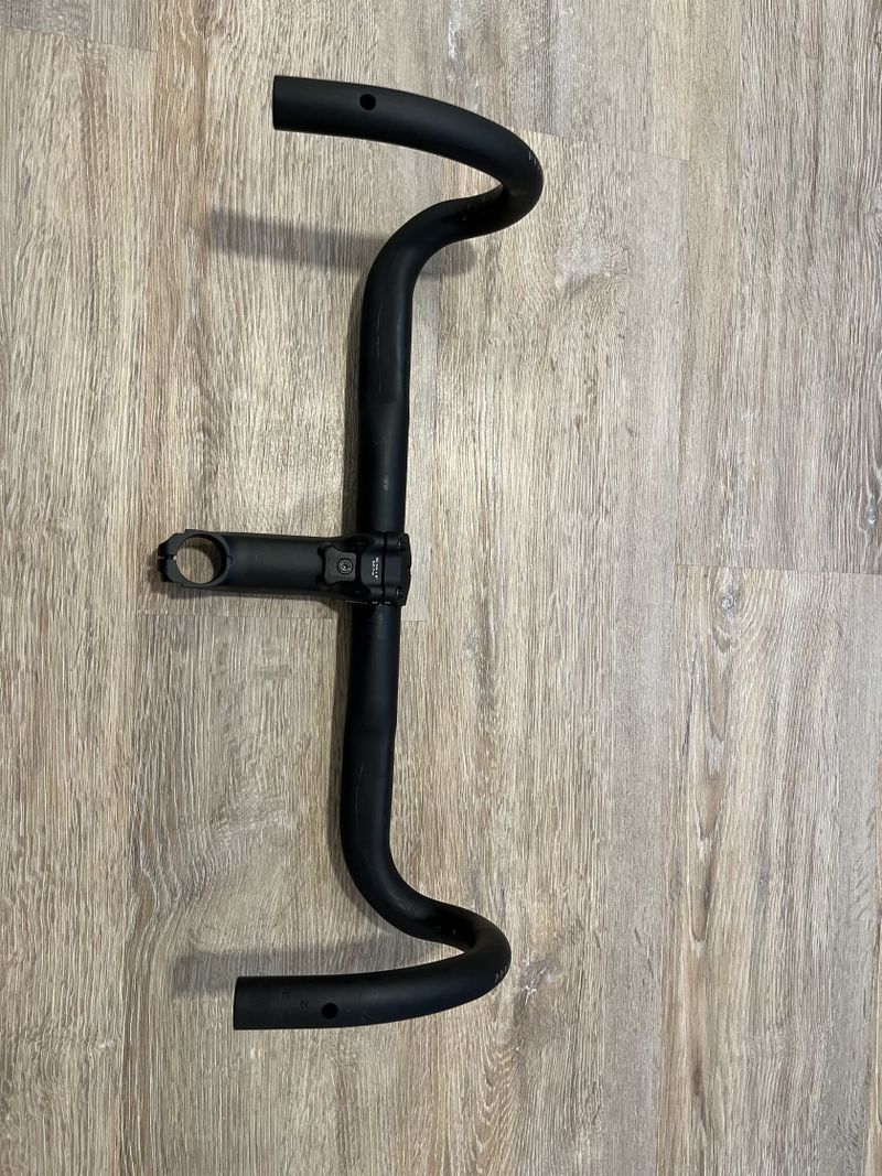 Specialized Expert Alloy Shallow Bend řidítka 420mm + představec 110mm