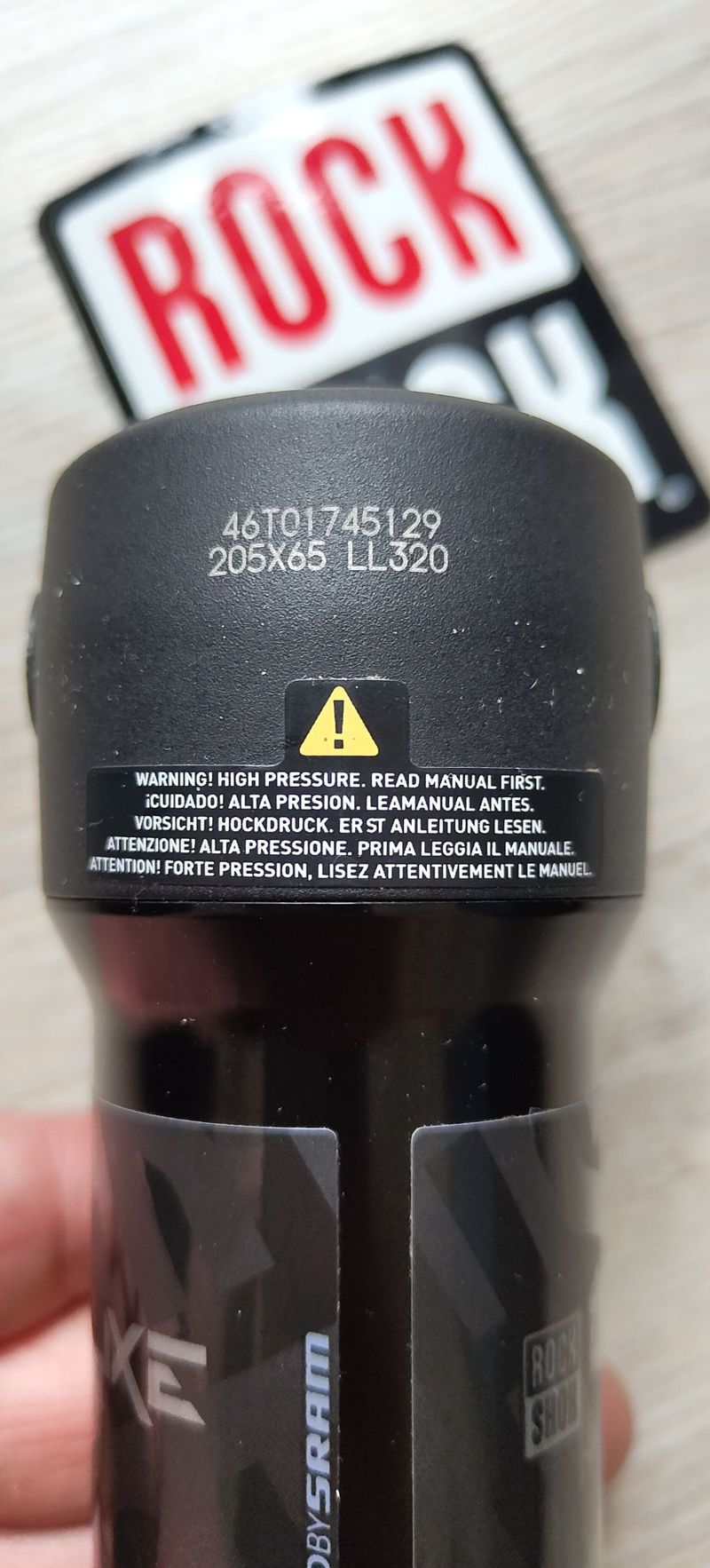 Tlumič Rock Shox Deluxe Select+ DebonAir 205x65 Trunnion 