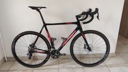 Karbonové cyklokrosové/gravel kolo Apex terrae L - elektronické řazení di2
