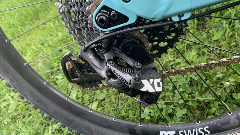 Enduro kolo Canyon Spectral CF 7.0 XL 2020