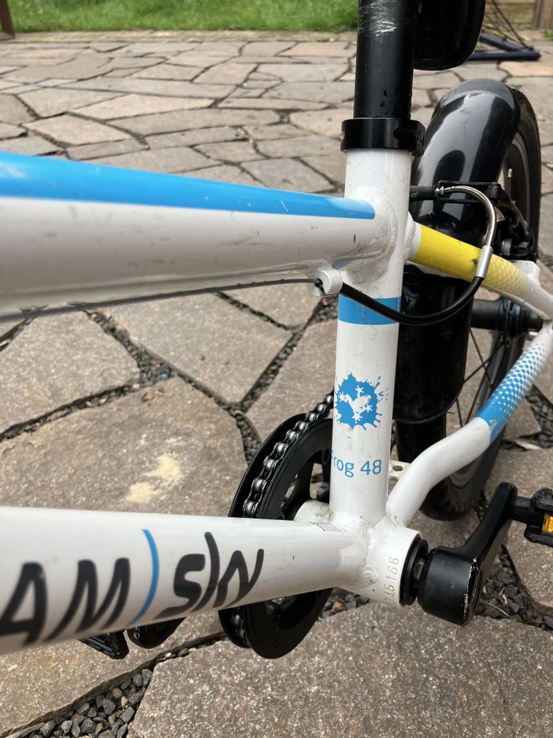 Lehké dětské kolo Frog 16 Team Sky