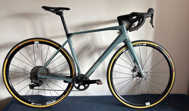 Prodám gravel kolo Superior X-Road 1x11 s wattmetrem