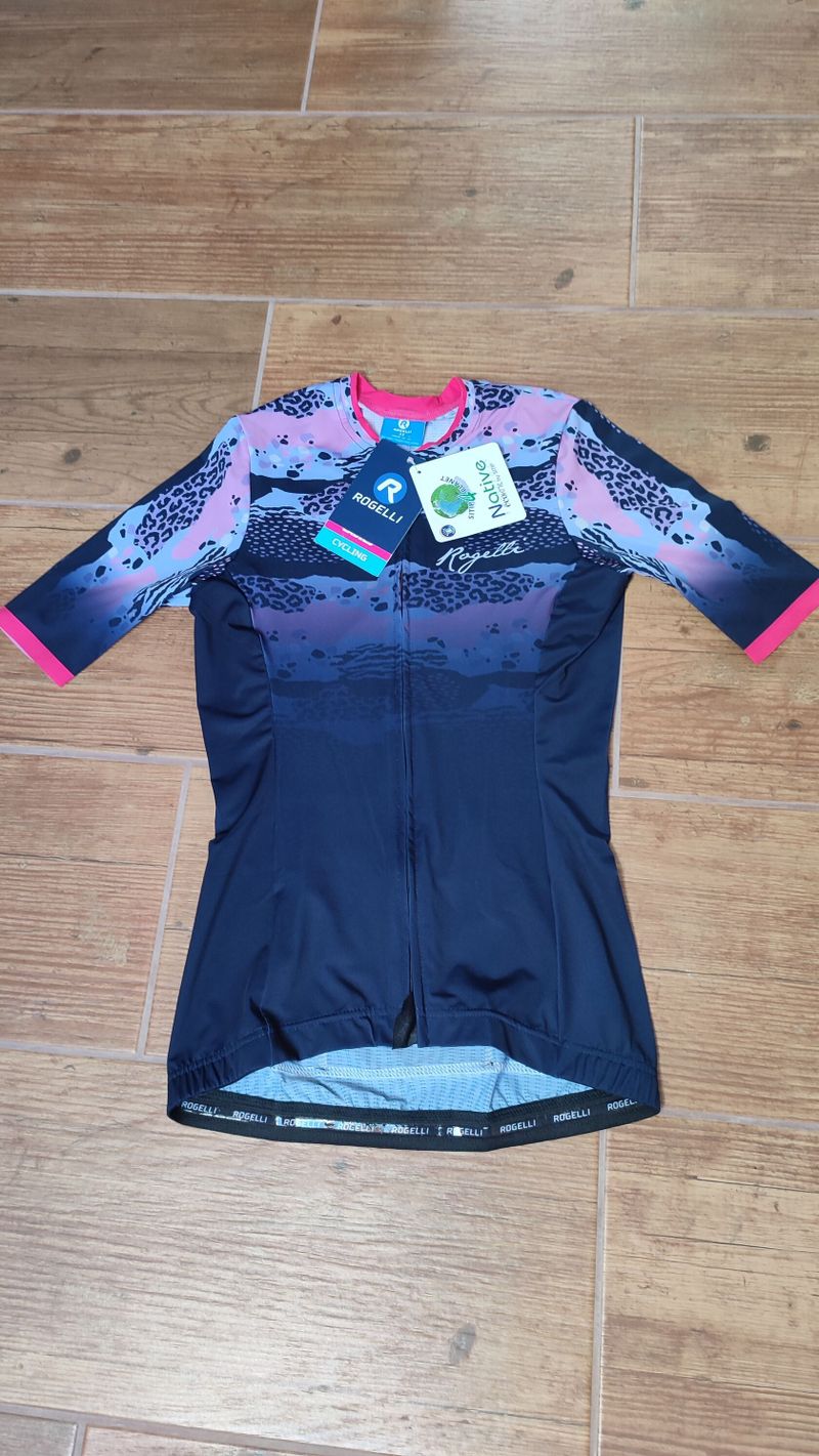 Novy cyklisticky dres Rogelli