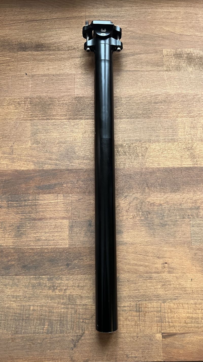Leonardi Factory BO Alulite sedlovka 31,6, 450mm, 0 mm offset