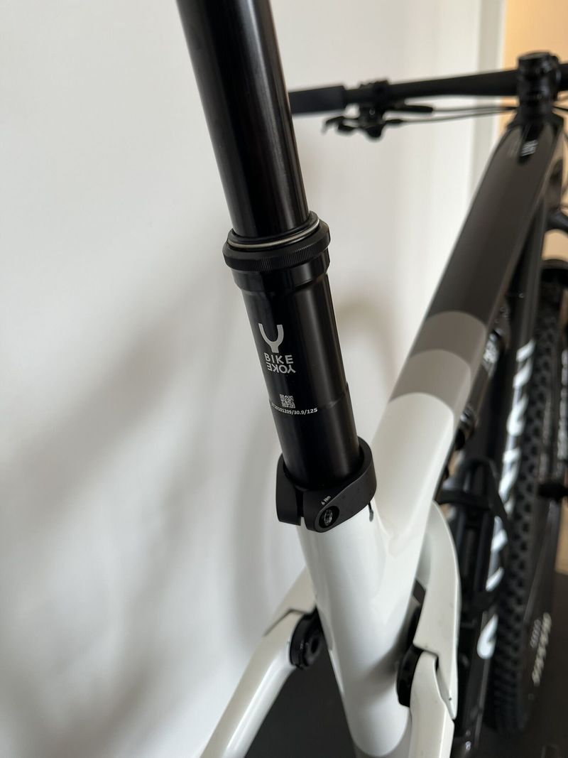 CANYON Lux World Cup CF Custom Build - vel. S