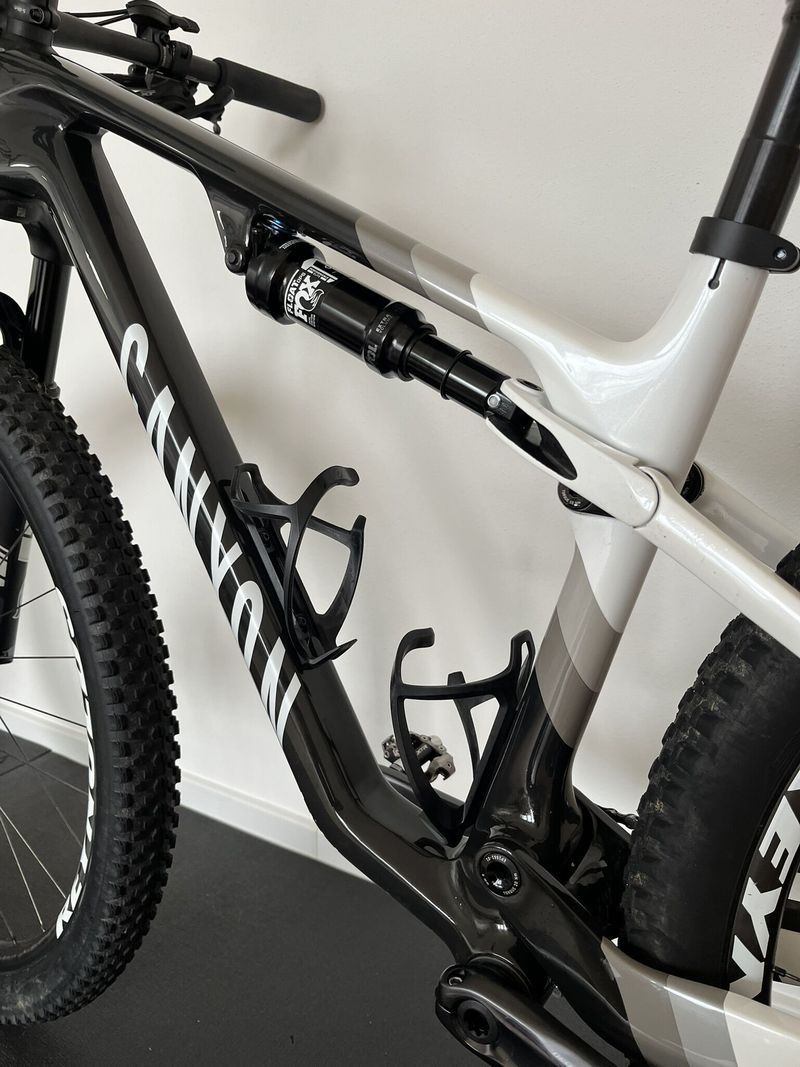 CANYON Lux World Cup CF Custom Build - vel. S
