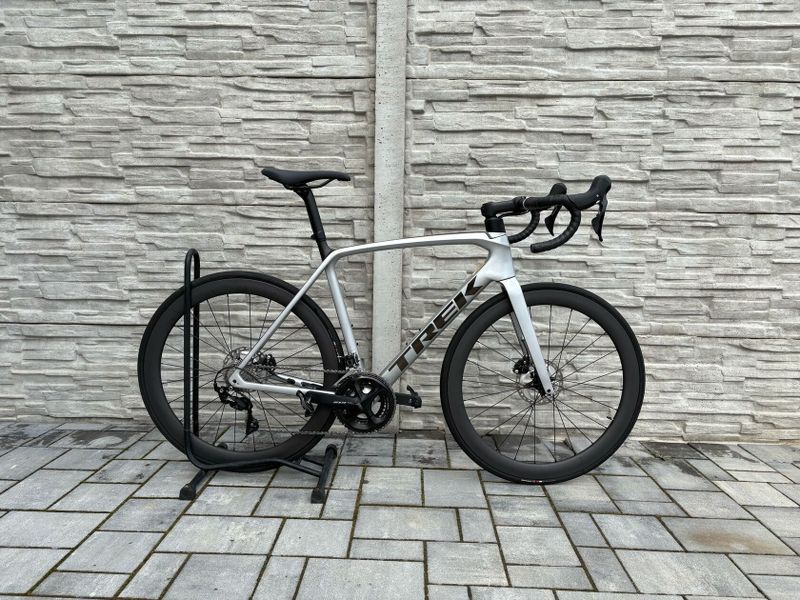 Trek emonda - karbonová kola 
