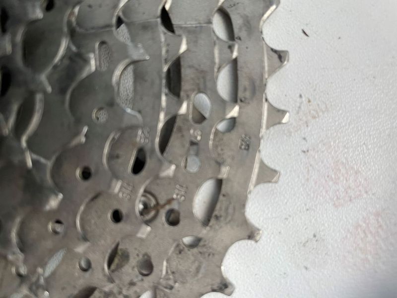 sada gravel SHIMANO GRX 1x11 elektronika 