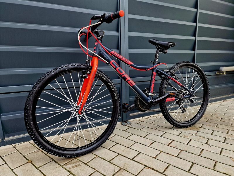 (51)Dětské dívčí hliníkové kolo Core Nipper 24"