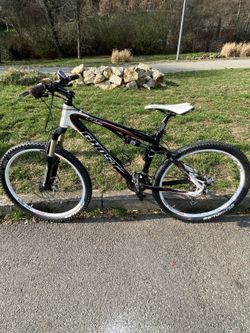 Celoopružené horské kolo Ghost RT 5700