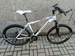 MERIDA TFS 900 DEORE 3x9/SR XCR zamykání ze řídítek/hydraulické kotouče VEL.M 18"