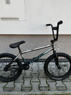 Prodám BMX kolo WeThePeople Justice 20", 20.75", pořízeno 08/24