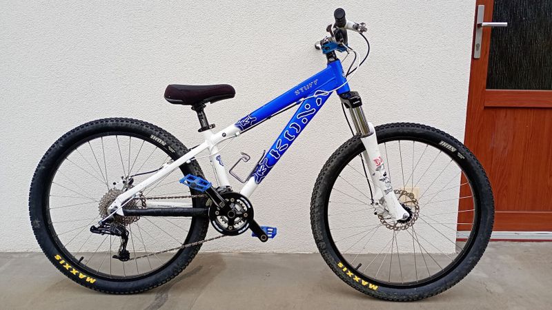 Kona Stuff vel. XS