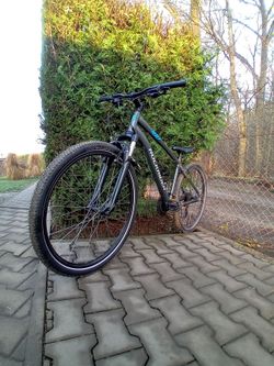 MTB Rockrider ST100- Horské kolo v dobrém stavu