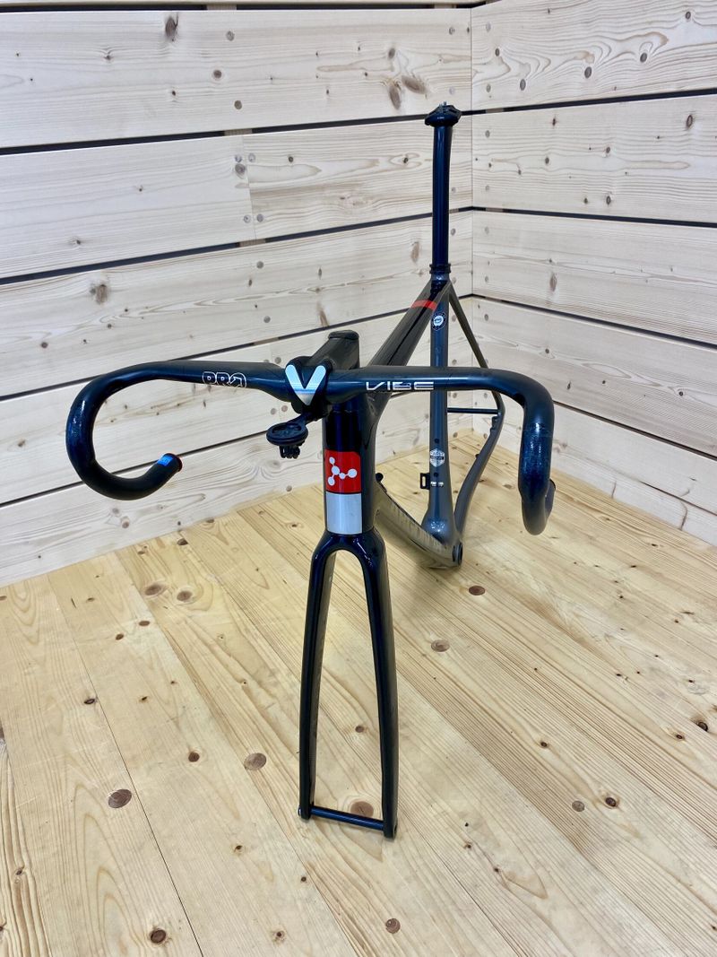 Prodám silniční TOP rámovou sadu Argon18 SUM Pro DISC 15th Anniversary vel. M