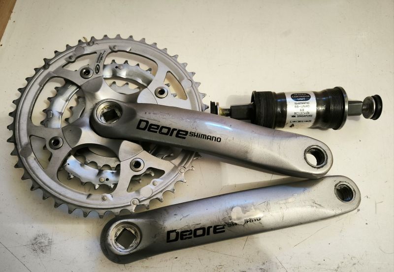 Shimano Deore kliky včetně osy