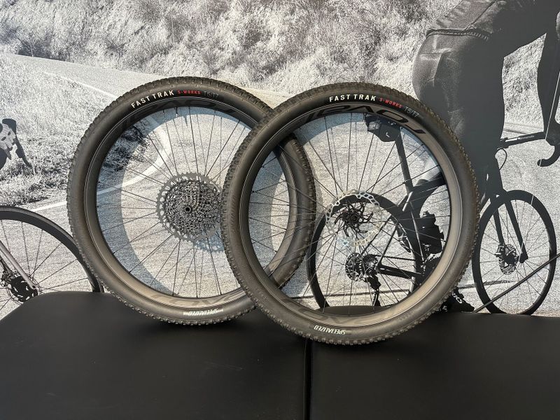 Karbonová kola MTB Specialized Roval Control SL, 1240g + osazení