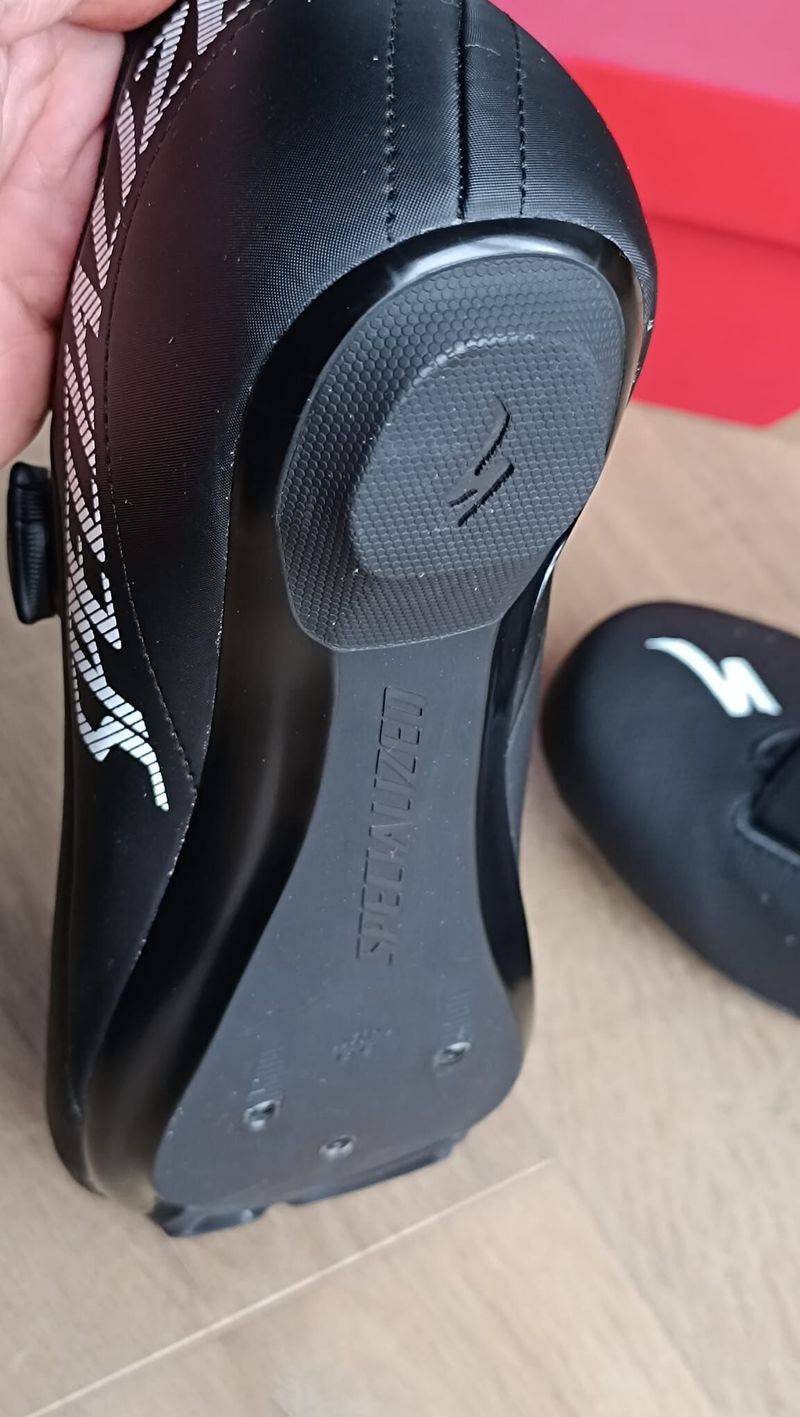 Silniční tretry Specialized Torch 1.0