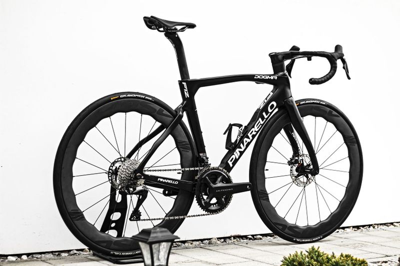 Pinarello Dogma F12 Disc, Shimano Ultegra Di2 2x12
