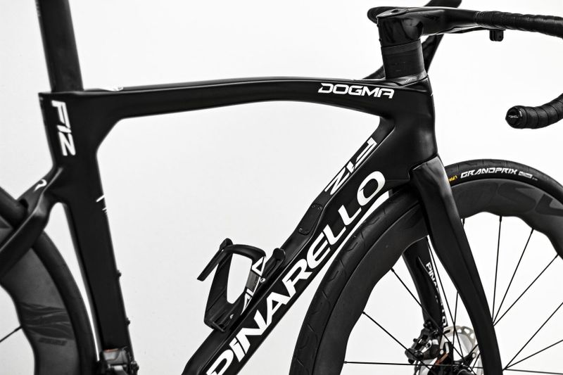 Pinarello Dogma F12 Disc, Shimano Ultegra Di2 2x12