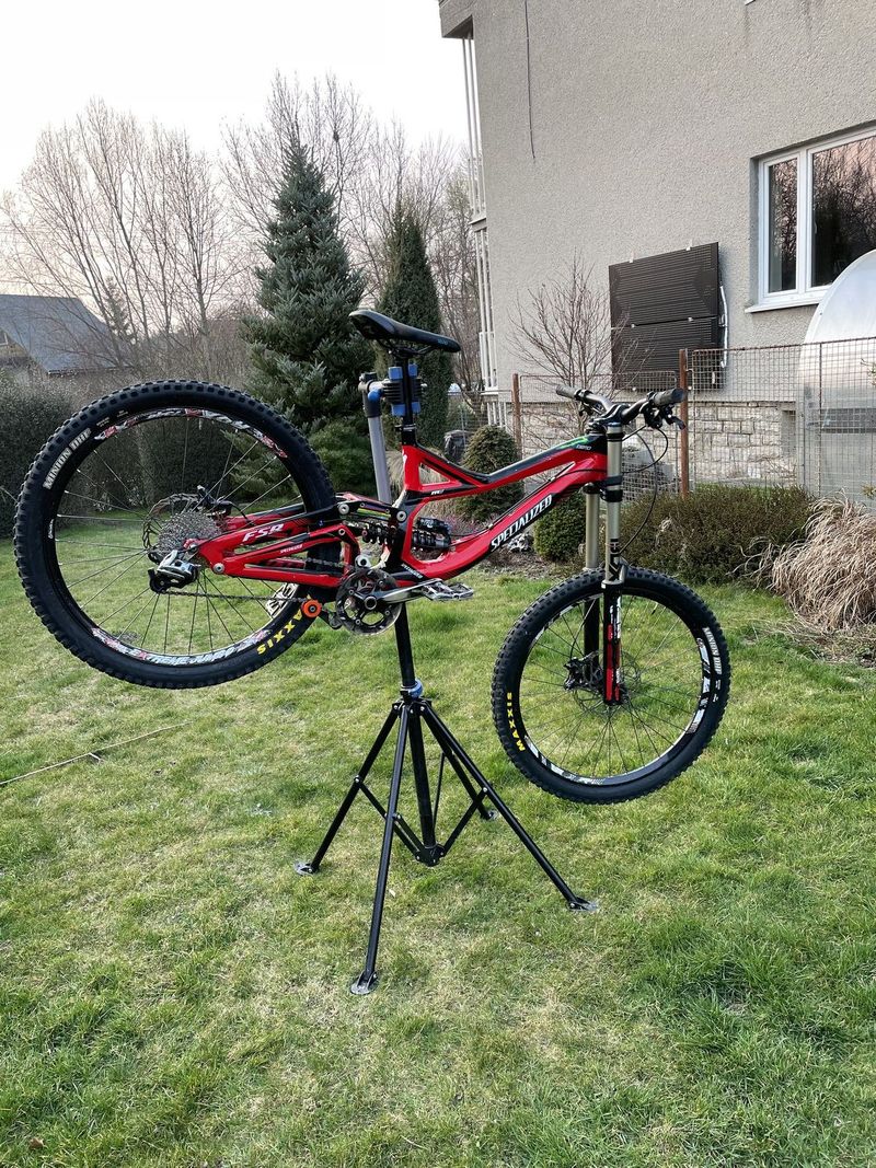 Specialized Demo 8 2011