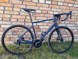 Silniční kolo Triban RC520 s přehazovačkou Shimano 105
