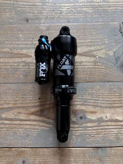 Tlumič FOX Float X Performance 2025 - 210x55