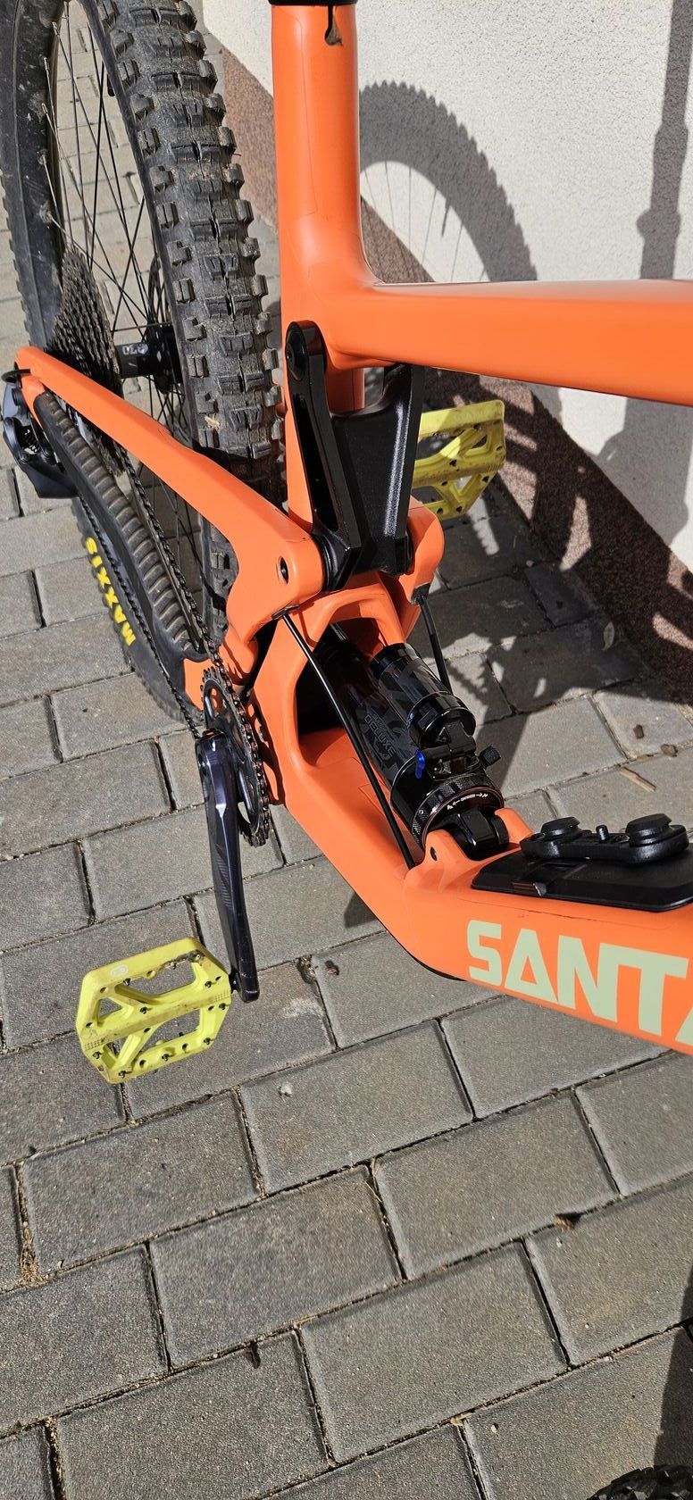 Satna Cruz Bronson 2023 S-kit XL