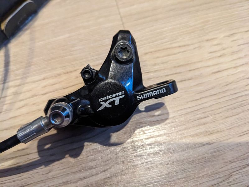 Brzdový třmen Shimano XT M9000