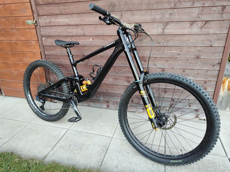 Specialized Enduro S-Works 2025 nekompromisně stabilní nadčasový buldozer 