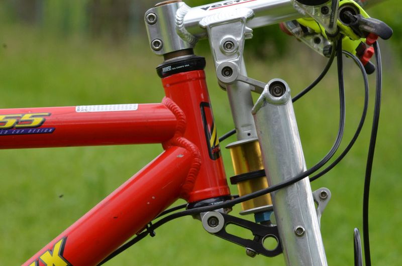 MTB PROFLEX 855 world cup desing 1995