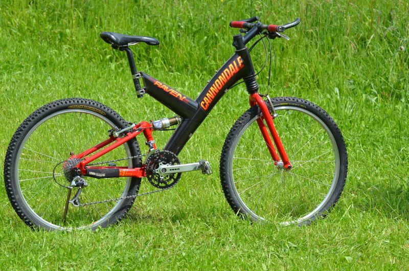  Cannondale Super V Raven 2000 / rok výroby 1998