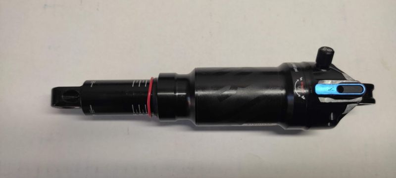 Tlumič ROCK SHOX SIDLuxe Ultimate 3P Lever