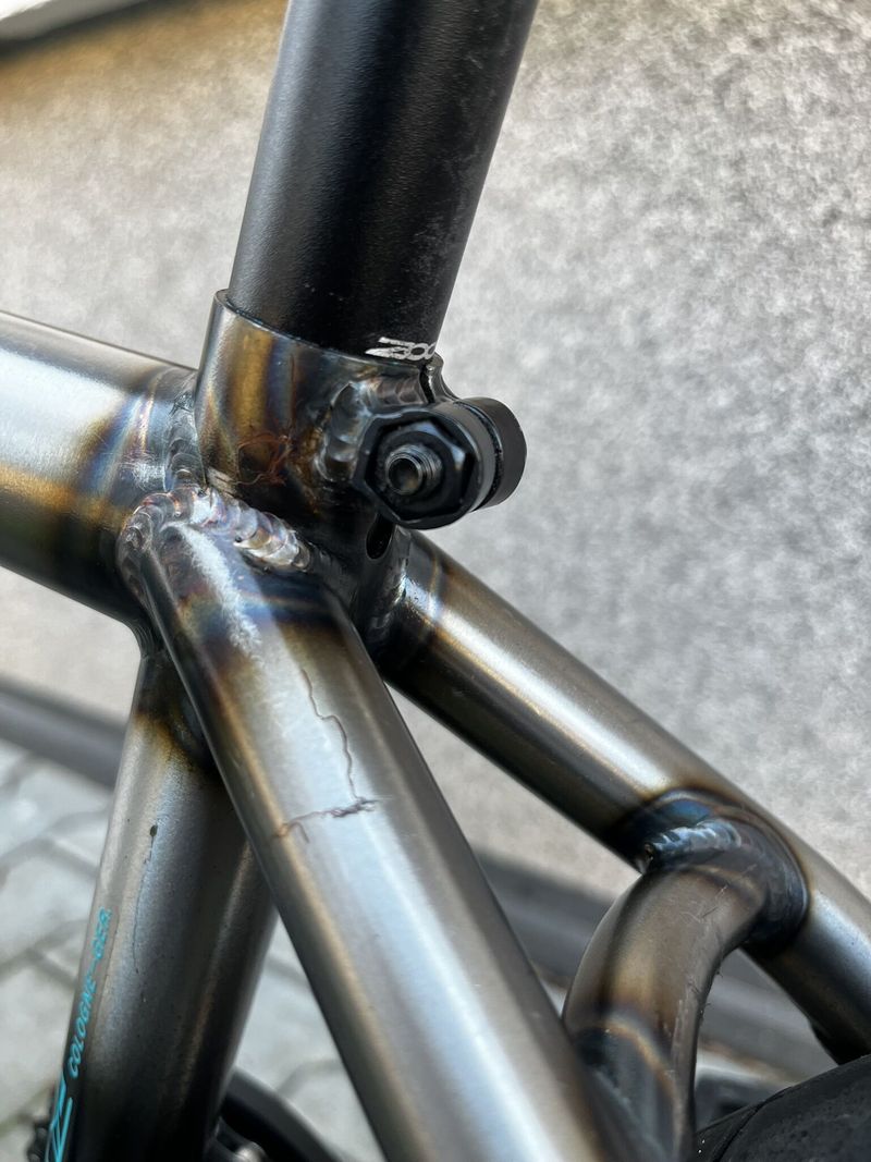 Prodám BMX kolo WeThePeople Justice 20", 20.75", pořízeno 08/24 + nářadí