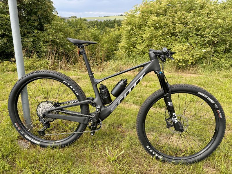 SCOTT SPARK RC TEAM BLACK