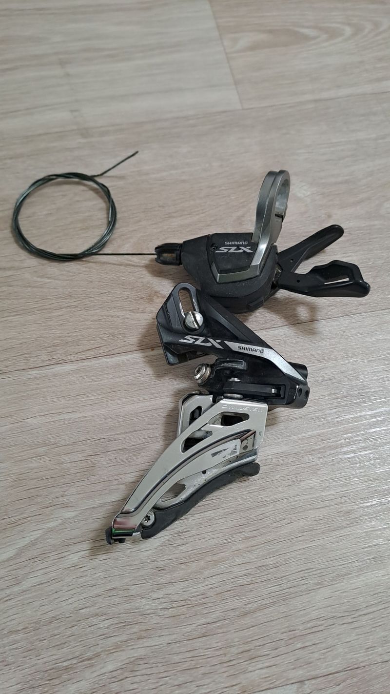 Řazení a presmykač Shimano SLX