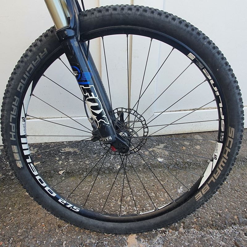 Karbonové kolo 27,5"