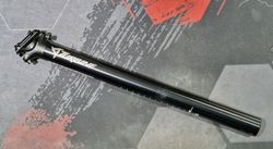 Prodám sedlovku Race Face Turbine - 400/31,6 mm - 247g