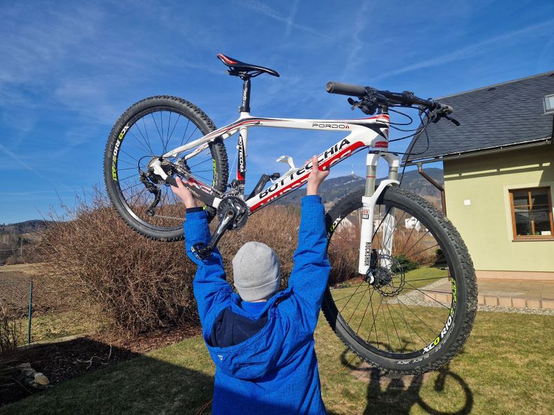 Horské karbonové kolo Bottecchia 26´´ 