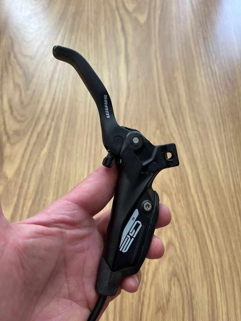 Brzdy SRAM G2 R