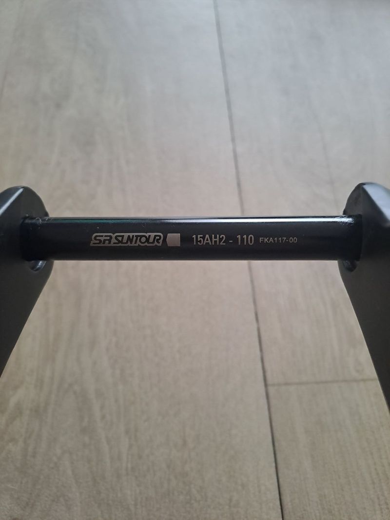 Odpružená vidlice SR Suntour XCR Lor 120 mm