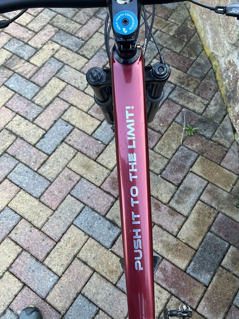 Prodám XC raketu Quintbike FS, velikost XL