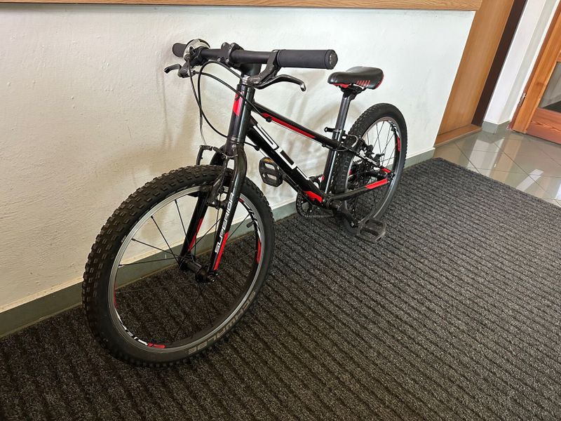Superior Team 20"