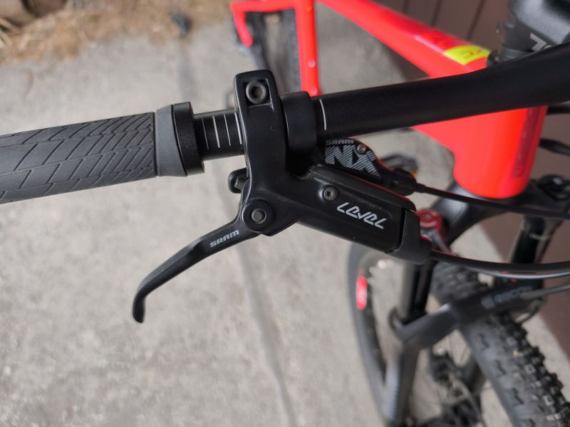 Horské kolo Rockrider XC 120 SRAM NX Eagle 29″ velikost M