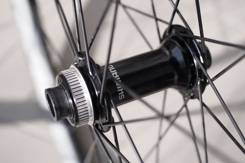 zapletená kola 29" Race Face AR30/Shimano MT410 Boost CL disc