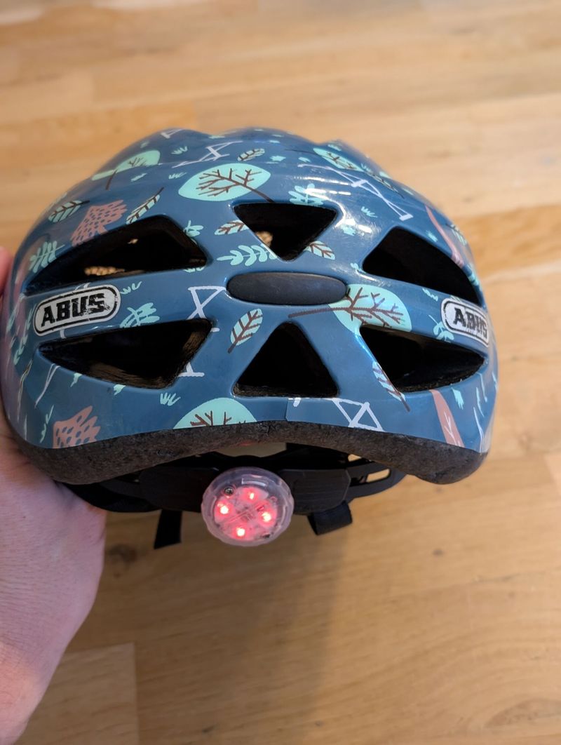 Dětská helma Abus
